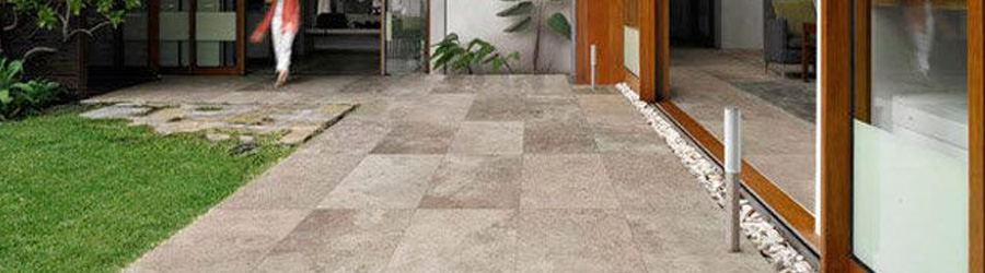 Керамогранит для улицы — практичный выбор для террас, крылец и дорожек в любую погоду