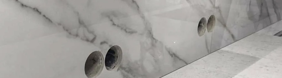 Керамогранит для фартука — практичность кухни, выразительный дизайн и долговечность без компромиссов